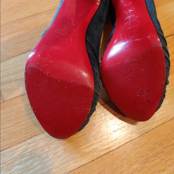 Christian Louboutin green suede pumps size 37.5 - Picture 6 of 6